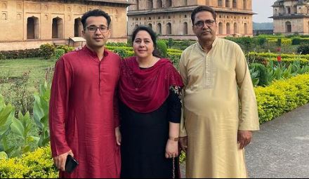 IAS Junaid Ahmad with his Parents