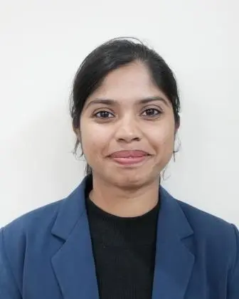 Ayushi Jain IAS_Biography