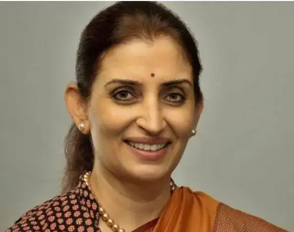 Sujata Saunik IAS Biography