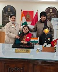 Dr. KINNY SINGH With His Parents