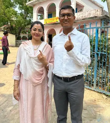 santosh kumar rai ias with his wife