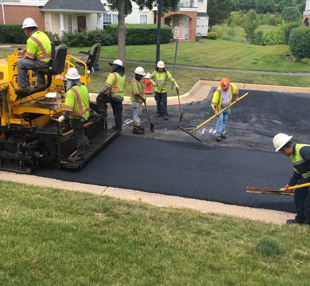 asphalt paving 03 1024x945 1